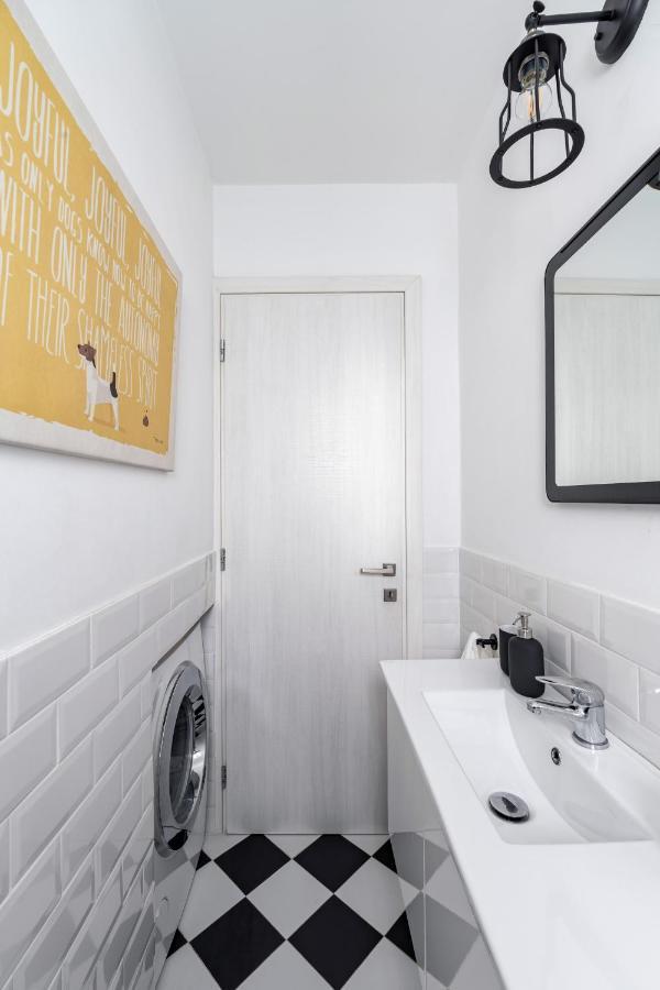 The Black Marble - Sea View, 2Br, 2Ba By Bnc Atene Esterno foto